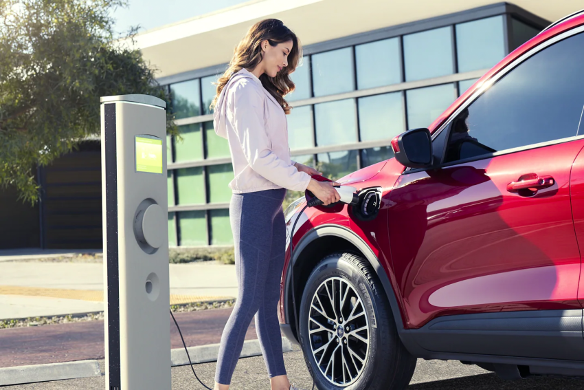 2021 Ford Escape getting an electric charge