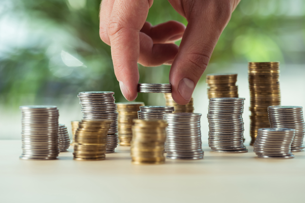 managing finances, investments