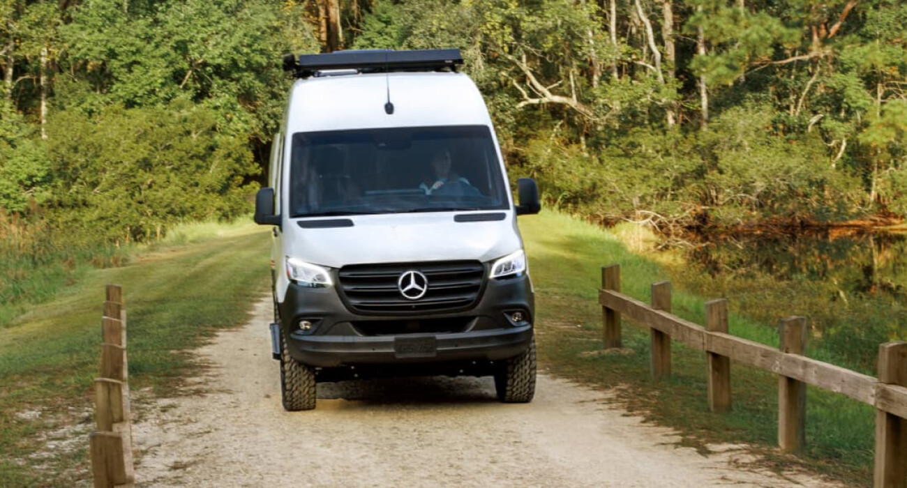2024 Mercedes-Benz Sprinter Van on Lake 2024 Mercedes-Benz Sprinter Van on Lake