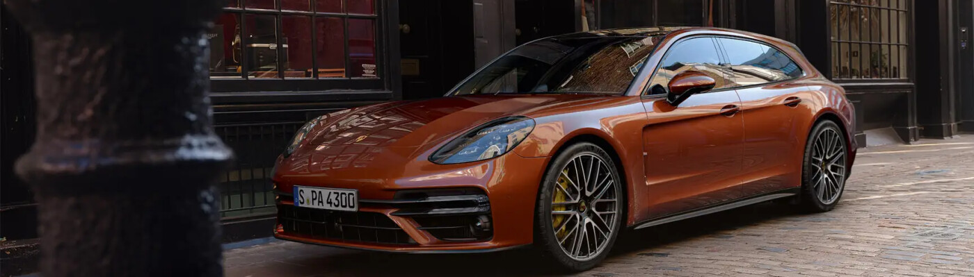 2021 Porsche Panamera parked 2021 Porsche Panamera parked