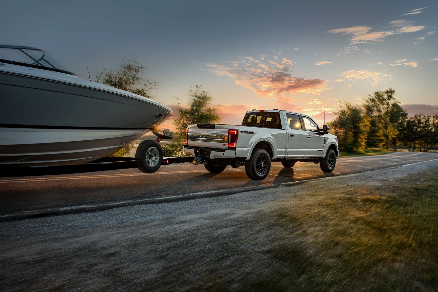 2022 Ford F-250 Towing Boat