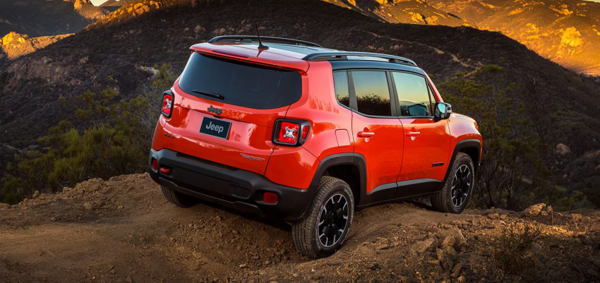 2023 Jeep Renegade in the Mountains 2023 Jeep Renegade in the Mountains