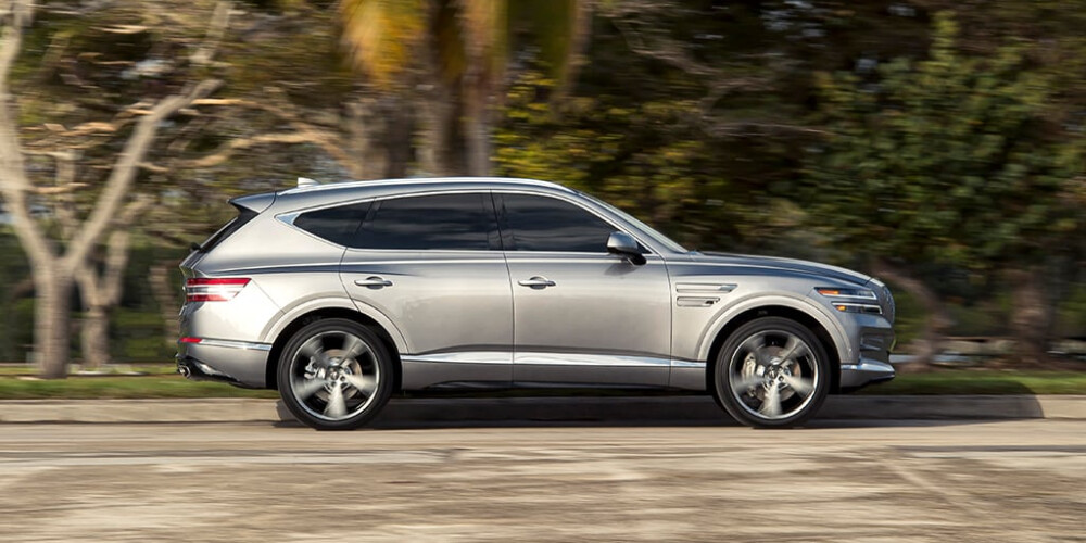 2021 Genesis GV80 Side View