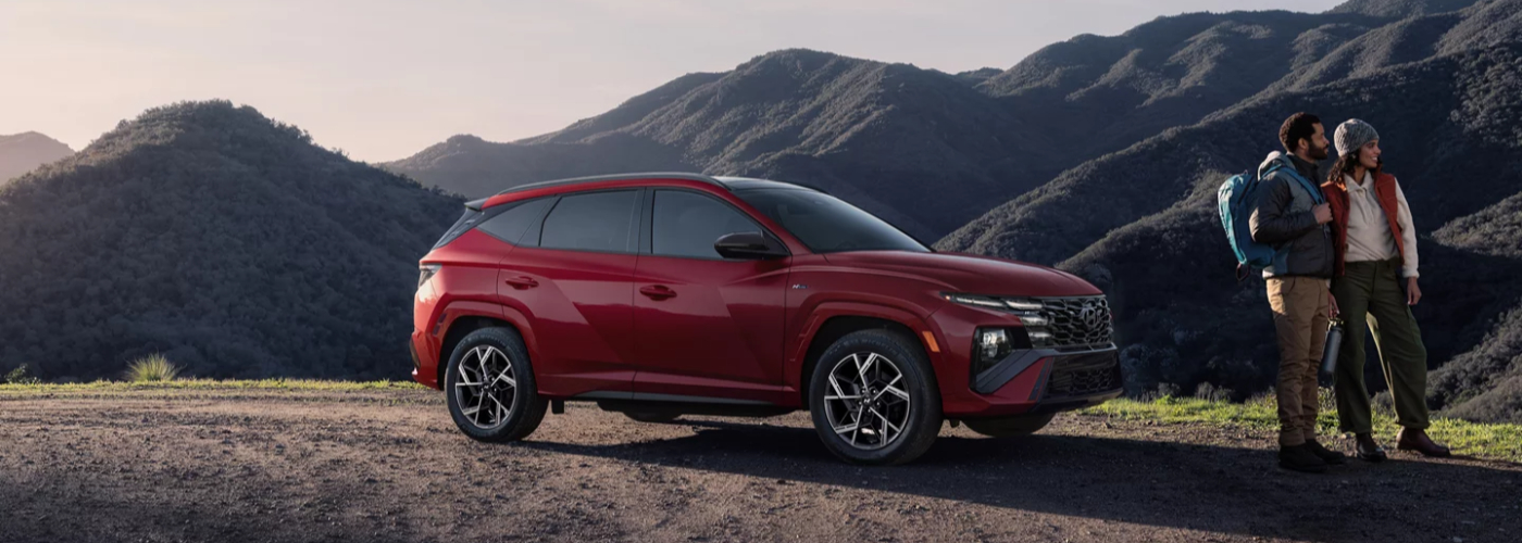 2025 Hyundai Tucson Hybrid in Ultimate Red