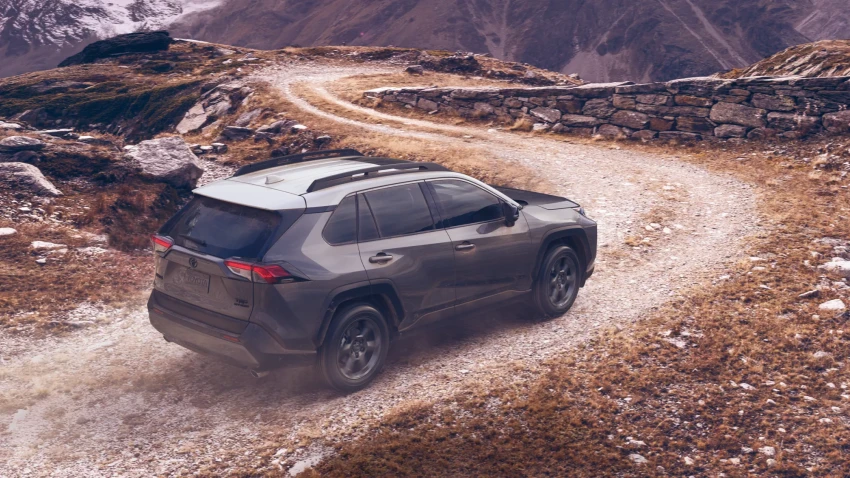 2022 Toyota RAV4 Hybrid Driving Off-Road