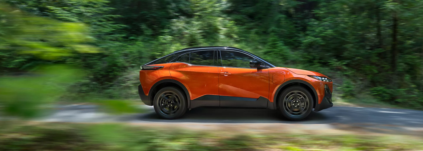 2026 Subaru Uncharted GT in Habanero Orange Metallic Two Tone Color 2026 Subaru Uncharted GT in Habanero Orange Metallic Two Tone Color