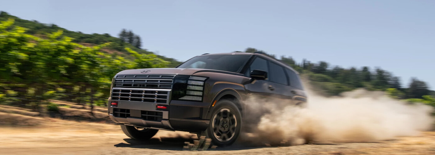 2026 Hyundai Palisade kicking up dust 