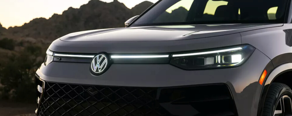 front hood shot of 2026 Volkswagen Tiguan